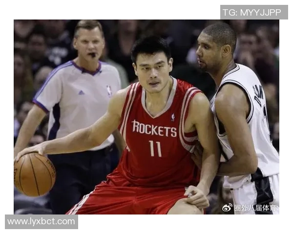 姚明与NBA历史中锋的巅峰对决谁才是真正的篮球巨星