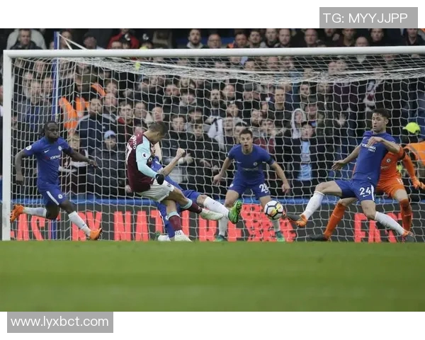 回顾2017年墨西哥足球明星的辉煌时刻与成就分析